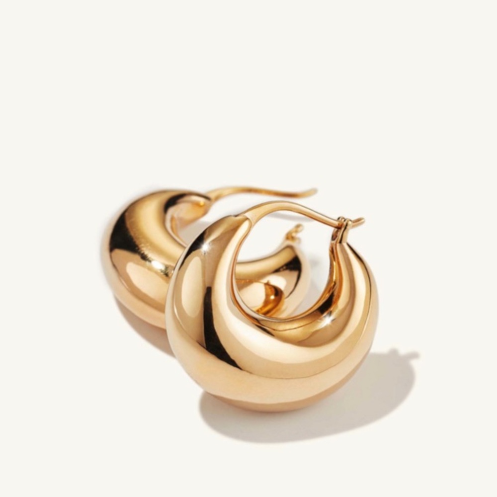 Mejuri Sculptural Hoops